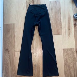Flare crossover leggings